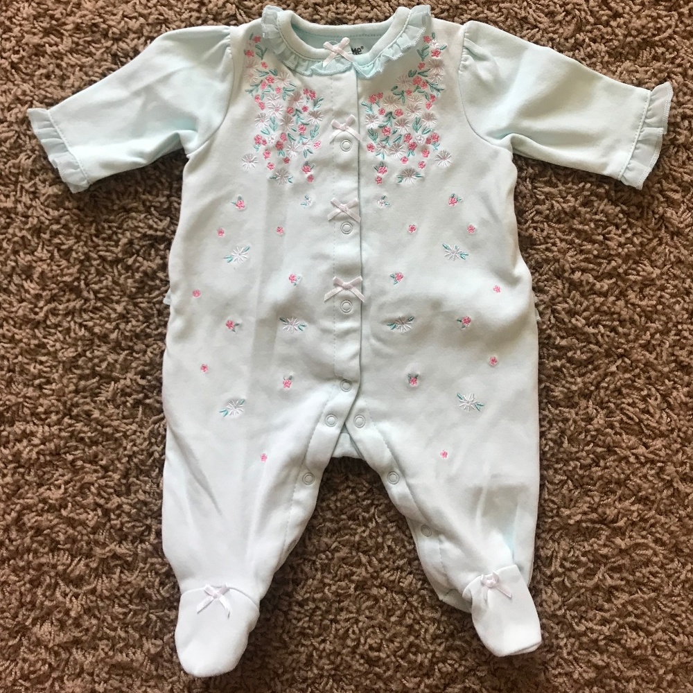 NWOT Little Me Sleeper and Hat - Picture 1 of 2